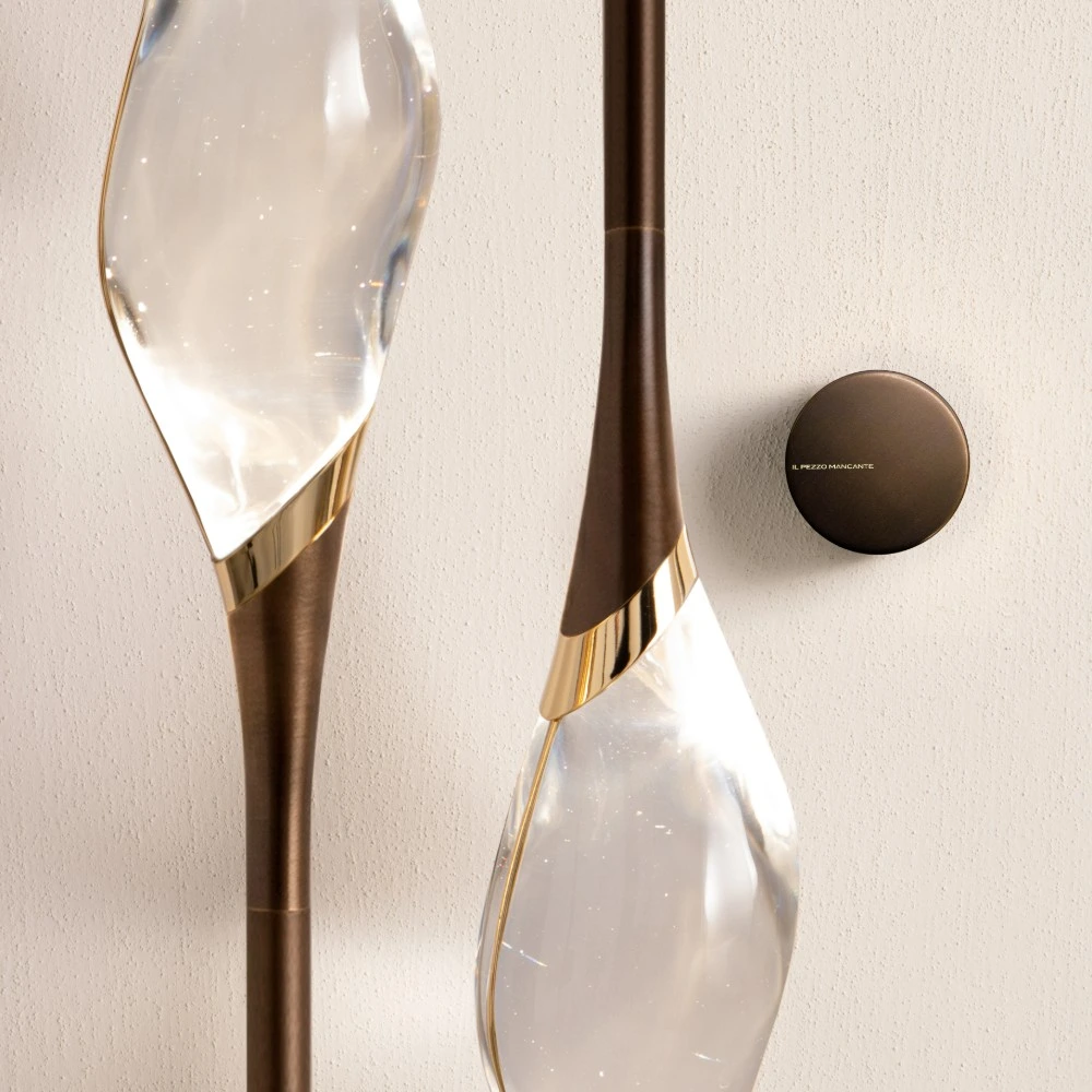 Bronze / Gold finish