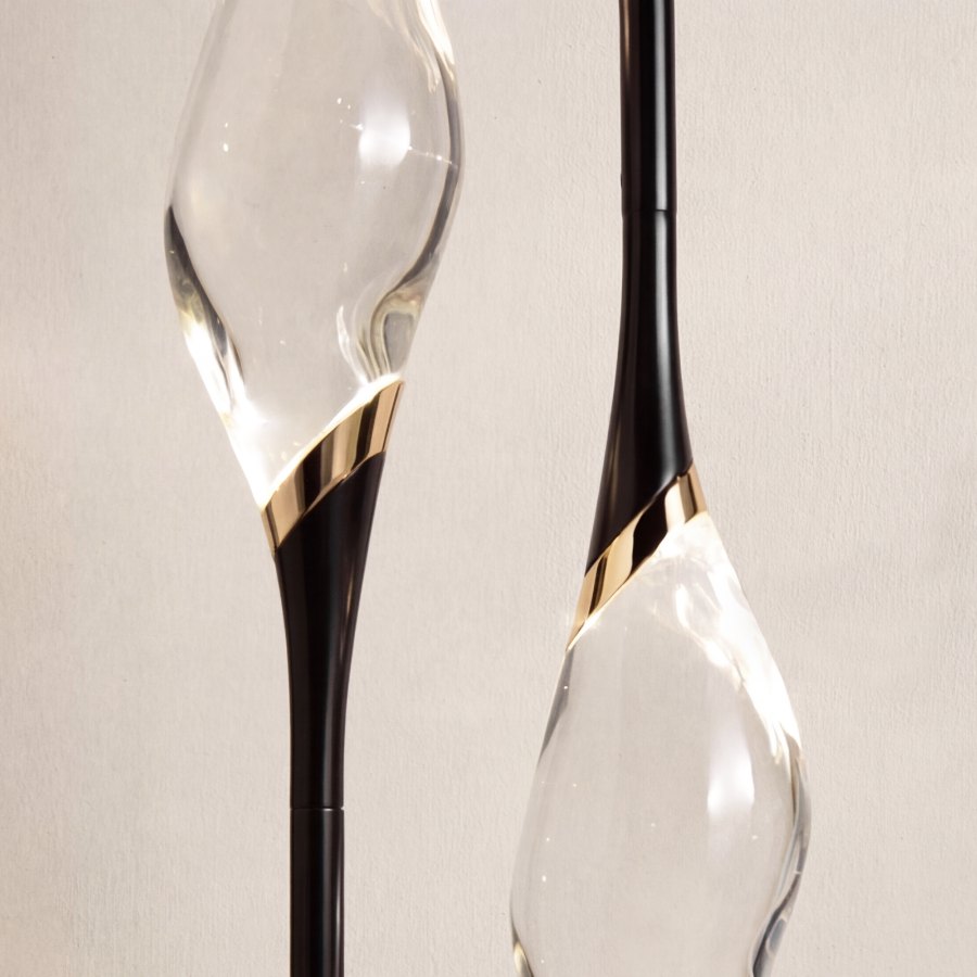 Black / Gold finish on the Il Pezzo 12 Wall Sconce