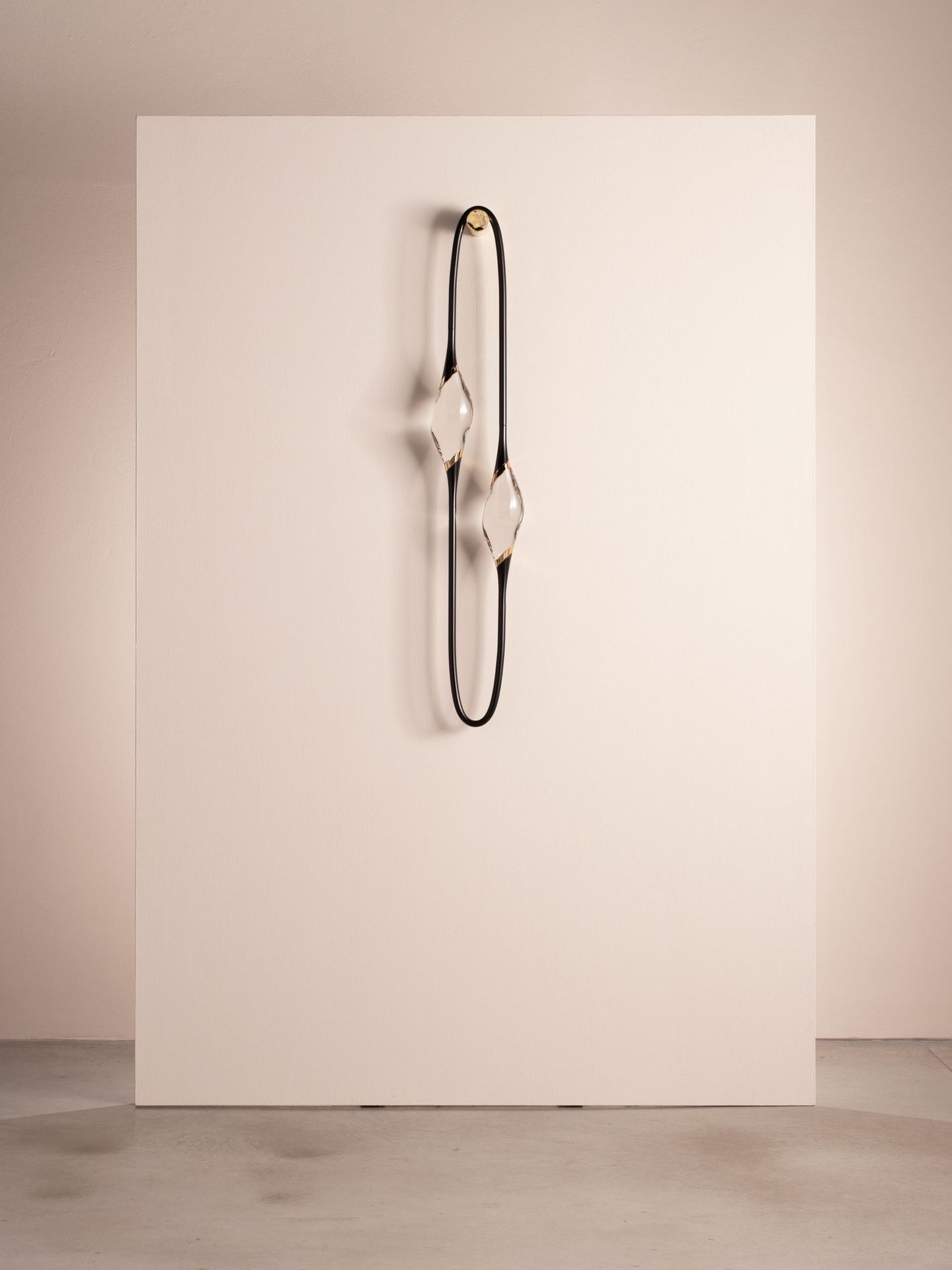 Il Pezzo 12 Wall Sconce with two crystals, unlit