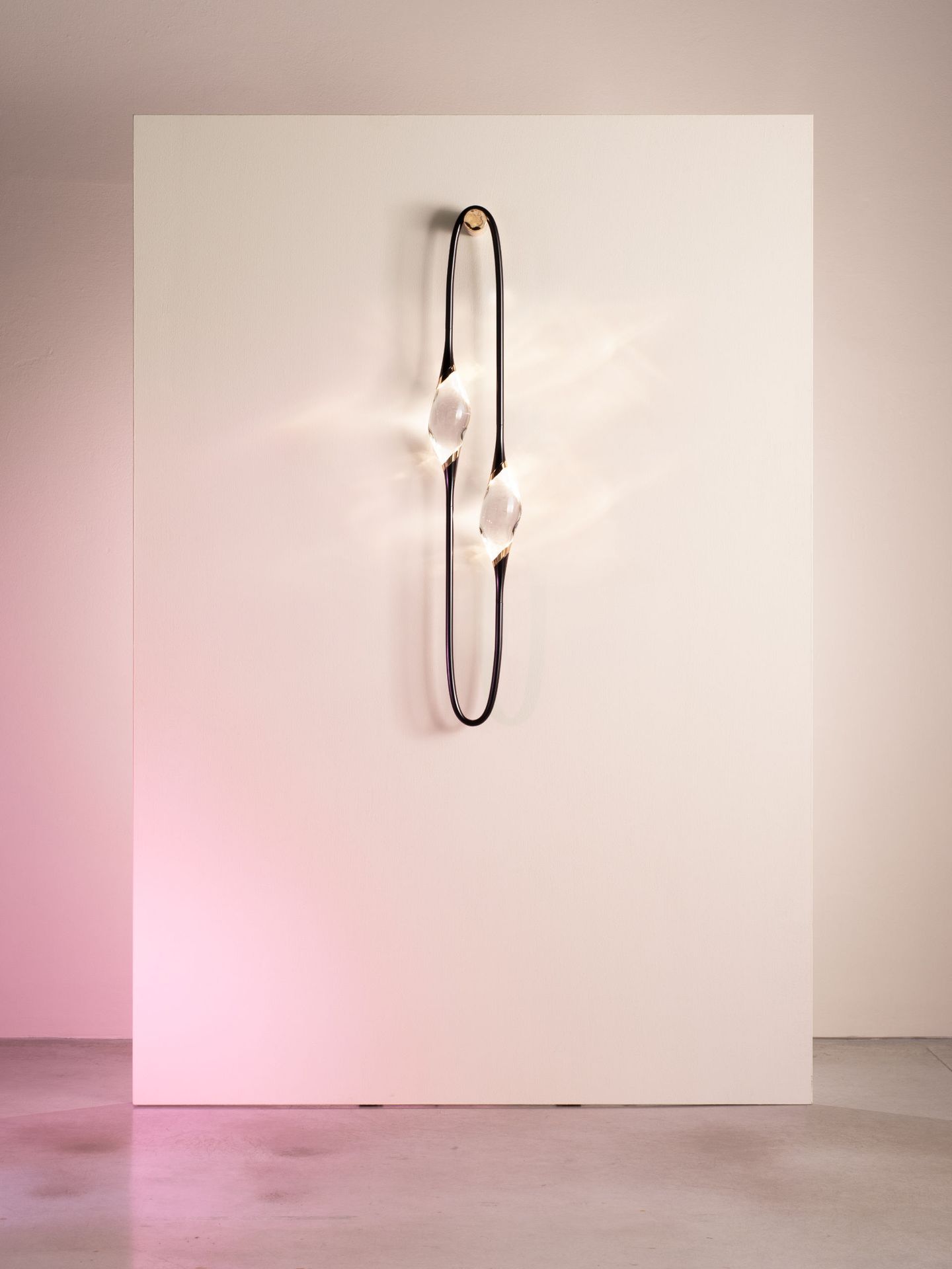 Il Pezzo 12 Wall Sconce with two crystals, front view
